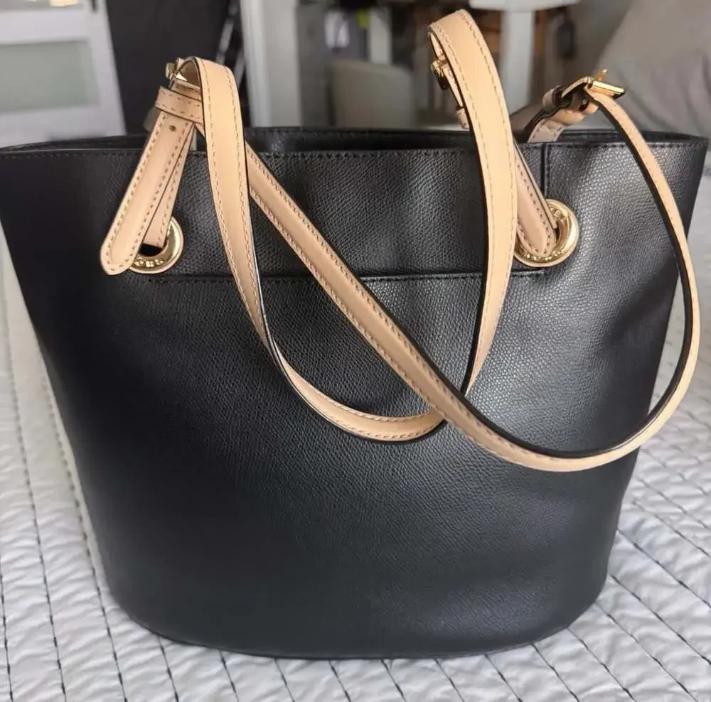 Michael Kors Bucket Bag Black Leather